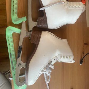 Jackson Figure Skates WOMEN'S SIZE 5